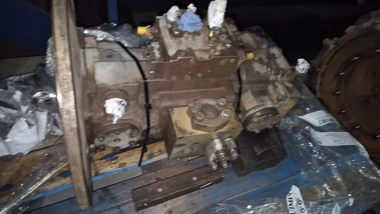 BOMBA LIEBHERR LPVD107 - Hidraulinis siurblys - Statybinė technika: foto 2 BOMBA LIEBHERR LPVD107 - Hidraulinis siurblys - Statybinė technika: foto 2