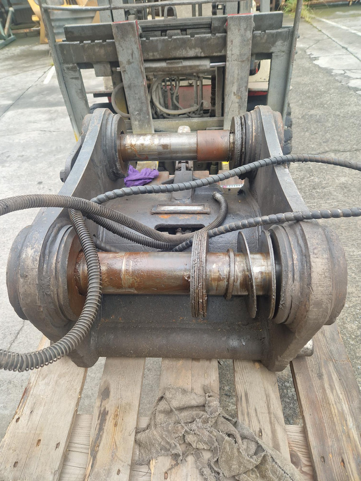 ENGANCHE RAPIDO HIDRAULICO CAT CW40 - Greita jungtis - Statybinė technika: foto 3 ENGANCHE RAPIDO HIDRAULICO CAT CW40 - Greita jungtis - Statybinė technika: foto 3