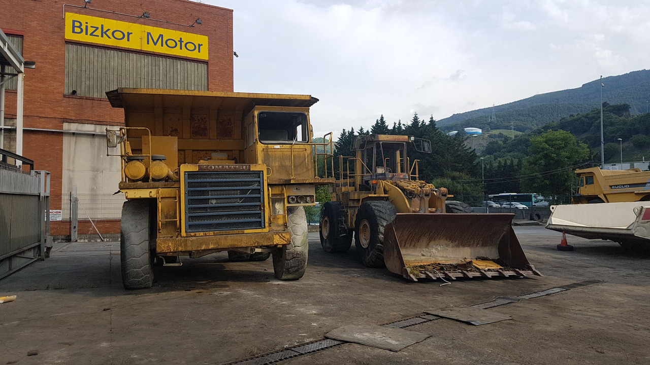 KOMATSU HD 325.5 - Karjerinis savivartis: foto 1 KOMATSU HD 325.5 - Karjerinis savivartis: foto 1