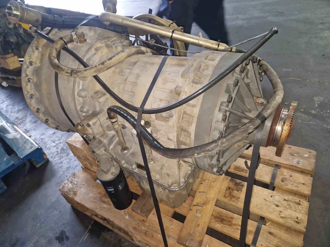 VOLVO PT1560 (VOLVO A25D) - Transmisija - Šarnyrinis savivartis: foto 2 VOLVO PT1560 (VOLVO A25D) - Transmisija - Šarnyrinis savivartis: foto 2