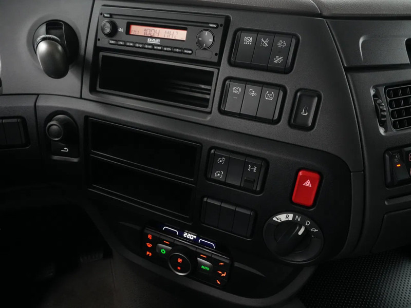 Vilkikas DAF XF 480 FT Super Space Cab, 2x Tanks: foto 19