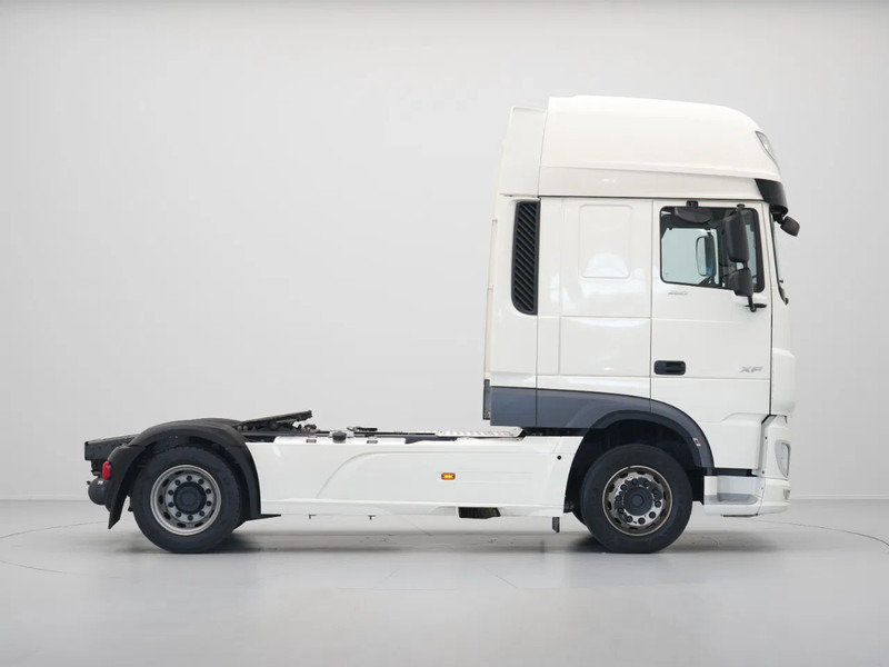 DAF XF 480 FT Super Space Cab, 2x Tanks, PTO Prep - Vilkikas: foto 5 DAF XF 480 FT Super Space Cab, 2x Tanks, PTO Prep - Vilkikas: foto 5