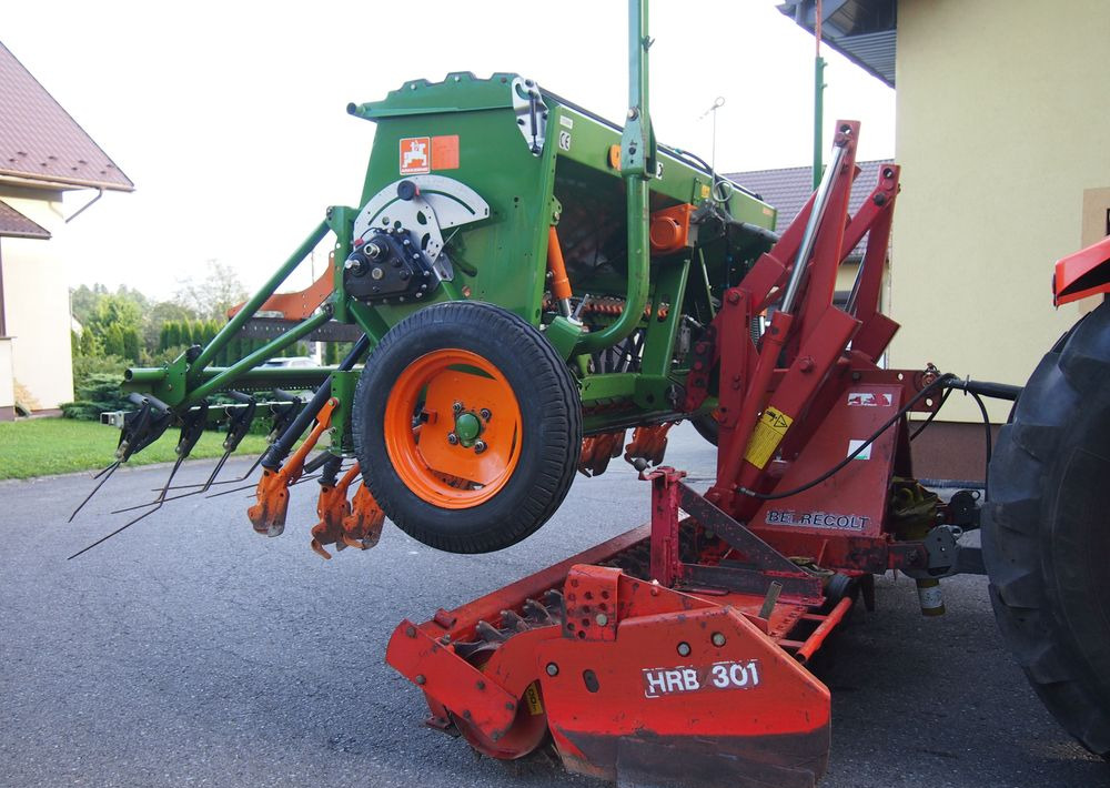 Agregat uprawowo-siewny Amazone HRB 301 I D9-30 2005 Agregat uprawowo siewny KUHN AMAZONE szerokość robocza 3m - Kombinuota sėjamoji: foto 4 Agregat uprawowo-siewny Amazone HRB 301 I D9-30 2005 Agregat uprawowo siewny KUHN AMAZONE szerokość robocza 3m - Kombinuota sėjamoji: foto 4
