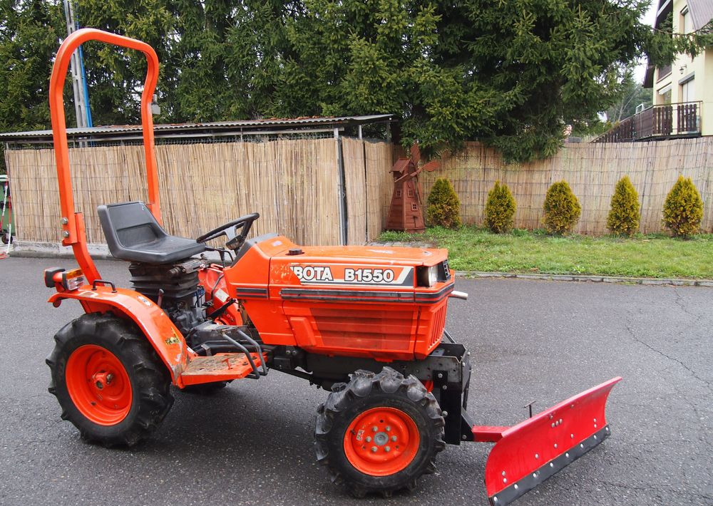 Traktorius Ciągnik Kubota B1550 1994 traktorek KUBOTA 4x4 19KM: foto 9