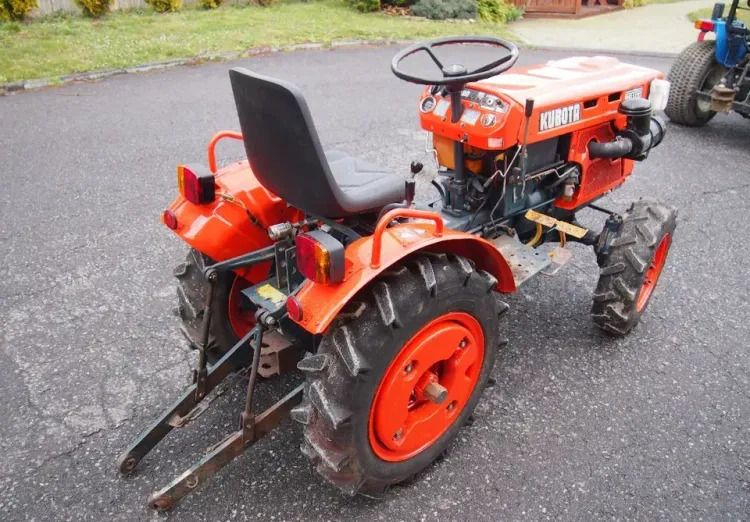 Ciągnik Kubota B6100 1995 4x4 - Traktorius: foto 5 Ciągnik Kubota B6100 1995 4x4 - Traktorius: foto 5