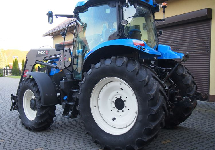 Ciągnik New Holland NH T6.140 2016 New Holland z Ładowaczem czołowym TUR - Traktorius: foto 3 Ciągnik New Holland NH T6.140 2016 New Holland z Ładowaczem czołowym TUR - Traktorius: foto 3