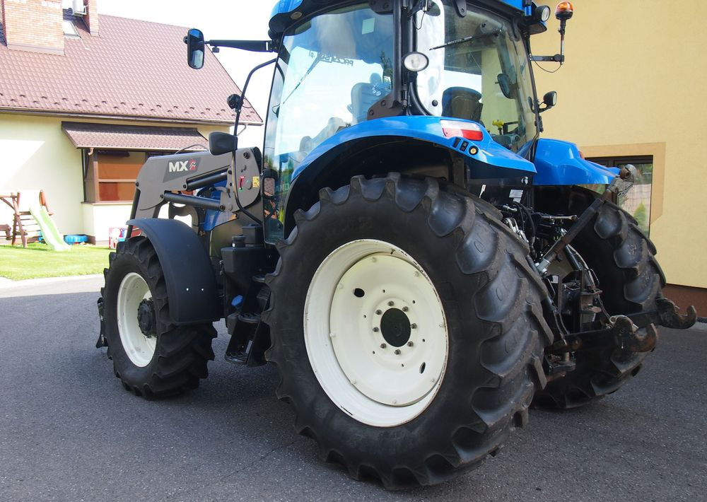 Ciągnik New Holland NH T6.140 2016 New Holland z Ładowaczem czołowym TUR - Traktorius: foto 4 Ciągnik New Holland NH T6.140 2016 New Holland z Ładowaczem czołowym TUR - Traktorius: foto 4