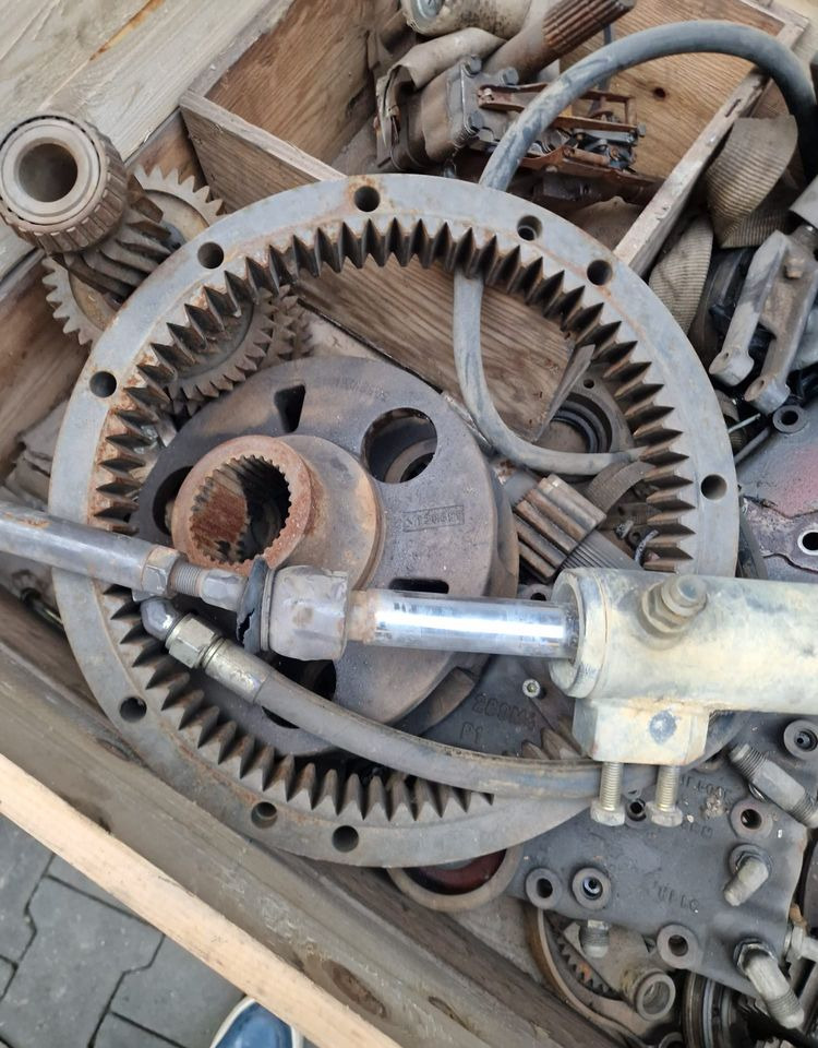 Części do Ciągnika Massey Ferguson MF 3000, 6000 Części do skrzyni biegów - Pavarų dėžė ir dalys - Žemės ūkio technika: foto 2 Części do Ciągnika Massey Ferguson MF 3000, 6000 Części do skrzyni biegów - Pavarų dėžė ir dalys - Žemės ūkio technika: foto 2