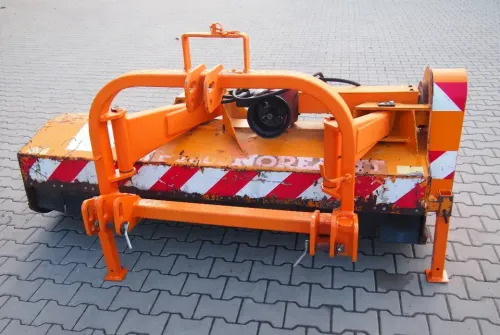 Kosiarka bijakowa 2M 2005 Szerokość robocza 2m - Žolės smulkintuvas: foto 1 Kosiarka bijakowa 2M 2005 Szerokość robocza 2m - Žolės smulkintuvas: foto 1