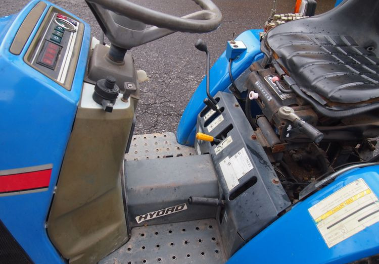 Kosiarka traktorek Iseki TMG T18 1995 hydro Diesel - Vejapjovė: foto 4 Kosiarka traktorek Iseki TMG T18 1995 hydro Diesel - Vejapjovė: foto 4