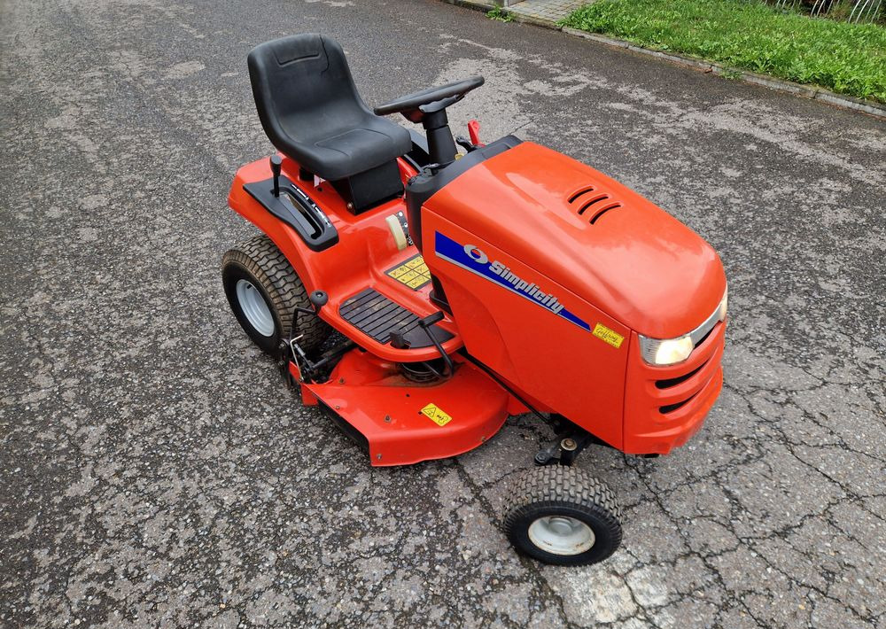 Kosiarka traktorek Simplicity Regent 18,5  Kosiarka Simplicity - Vejapjovė: foto 2 Kosiarka traktorek Simplicity Regent 18,5  Kosiarka Simplicity - Vejapjovė: foto 2