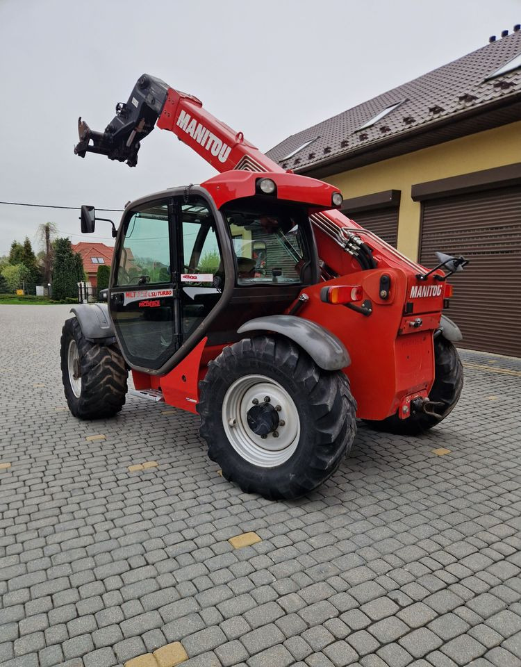 Ładowarka teleskopowa Manitou MLT 735-120 LSU 2012 Ładowarka teleskopowa Manitou MLT 735-120 LSU - Teleskopinis krautuvas: foto 3 Ładowarka teleskopowa Manitou MLT 735-120 LSU 2012 Ładowarka teleskopowa Manitou MLT 735-120 LSU - Teleskopinis krautuvas: foto 3