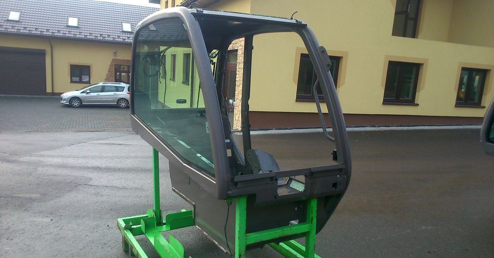 Ładowarka teleskopowa Manitou MT, MLT 2005 Kabina do Manitou - Kabina - Krovimo technika: foto 5 Ładowarka teleskopowa Manitou MT, MLT 2005 Kabina do Manitou - Kabina - Krovimo technika: foto 5