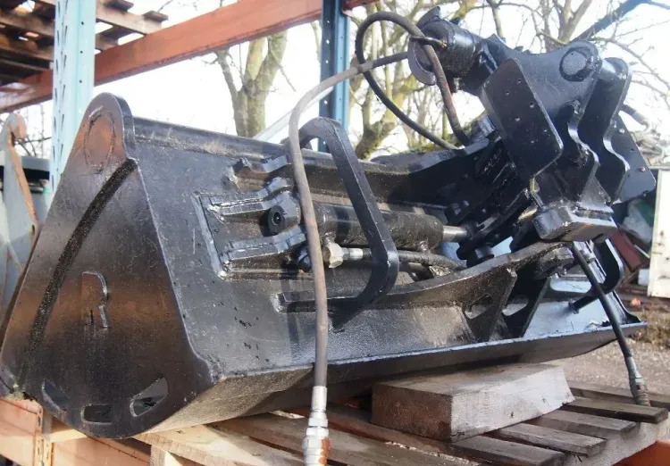 Łyżka skarpowa (skarpówka) hydrauliczna - Ekskavatoriaus kaušas: foto 3 Łyżka skarpowa (skarpówka) hydrauliczna - Ekskavatoriaus kaušas: foto 3