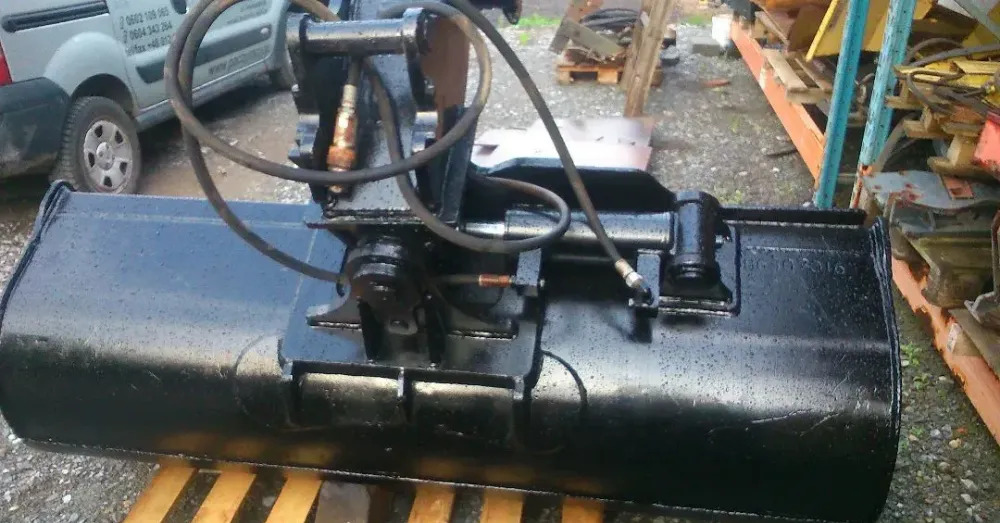 Łyżka skarpowa (skarpówka) hydrauliczna - Ekskavatoriaus kaušas: foto 5 Łyżka skarpowa (skarpówka) hydrauliczna - Ekskavatoriaus kaušas: foto 5