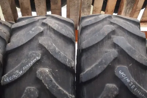 Opony 420/70R24 - Padanga: foto 1 Opony 420/70R24 - Padanga: foto 1