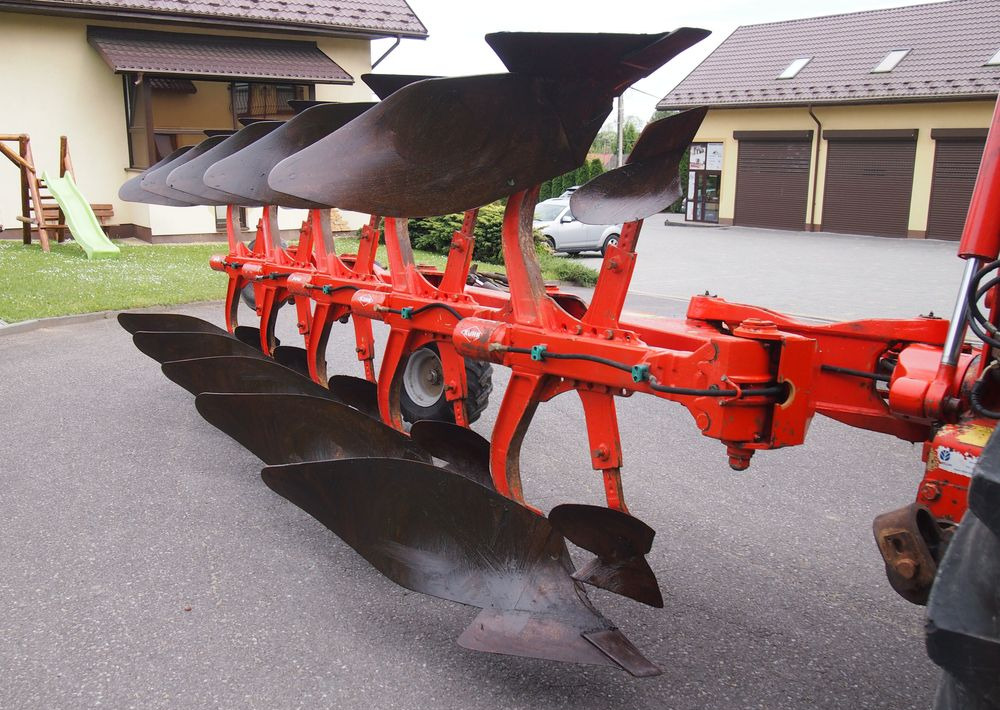 Pług obrotowy Kuhn Kuhn Vari-Master 150 4+1 Pług obracany Kuhn Vari-Master 150 4+1 - Plūgas: foto 5 Pług obrotowy Kuhn Kuhn Vari-Master 150 4+1 Pług obracany Kuhn Vari-Master 150 4+1 - Plūgas: foto 5