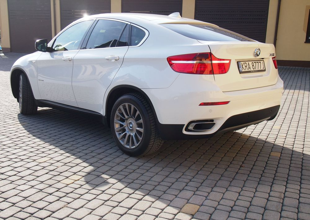 Samochód BMW X6 e71 xdrive40d Individual 2012 Samochód BMW X6 Individual - Visureigis: foto 5 Samochód BMW X6 e71 xdrive40d Individual 2012 Samochód BMW X6 Individual - Visureigis: foto 5