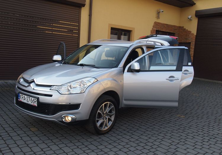 Samochód Citroen C-Crosser 2.2 HDI 2010 Samochód osobowy SUW 4x4 - Lengvasis automobilis: foto 1 Samochód Citroen C-Crosser 2.2 HDI 2010 Samochód osobowy SUW 4x4 - Lengvasis automobilis: foto 1