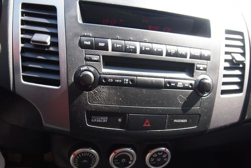 Lengvasis automobilis Samochód Peugeot 4007 2,2 HDI 7-osobowy 2009 Peugot 4007 7-osobowy 4x4: foto 17