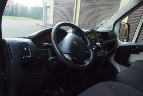 Samochody dostawcze Peugeot Boxer 2015 - Krovininis mikroautobusas: foto 5 Samochody dostawcze Peugeot Boxer 2015 - Krovininis mikroautobusas: foto 5
