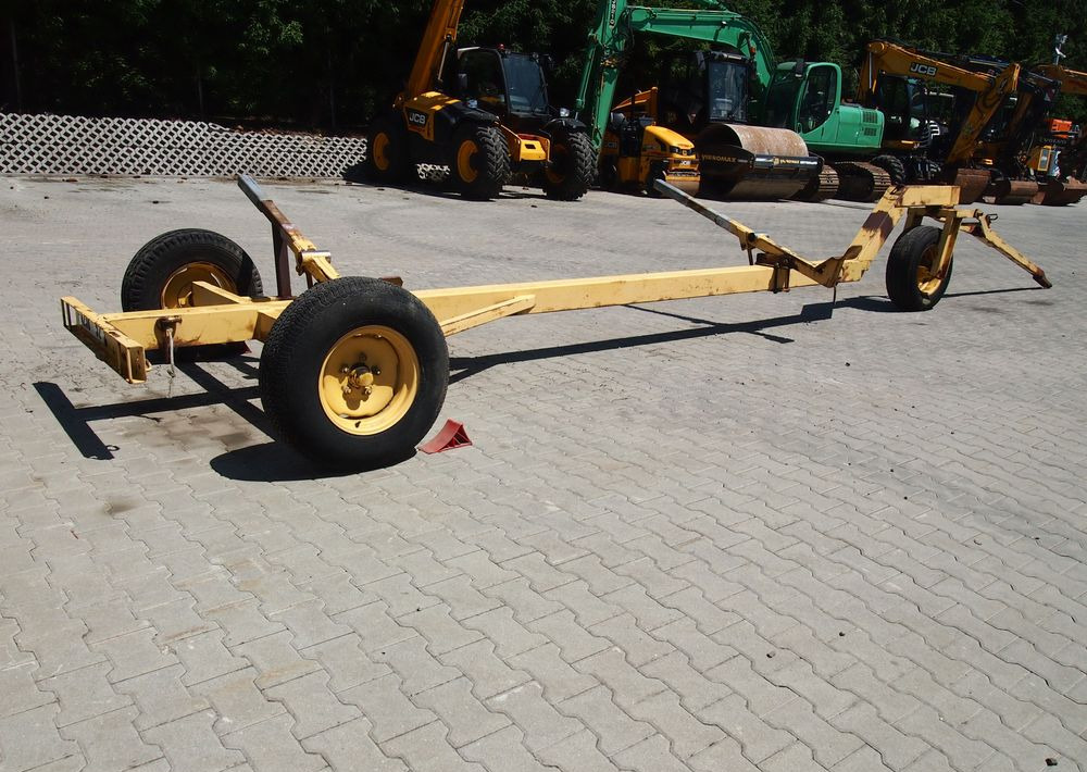Wózek do kombajnu New Holland 3 kołowy Wózek pod heder do kombajnu - Vežimėlis pjaunamąjai: foto 1 Wózek do kombajnu New Holland 3 kołowy Wózek pod heder do kombajnu - Vežimėlis pjaunamąjai: foto 1