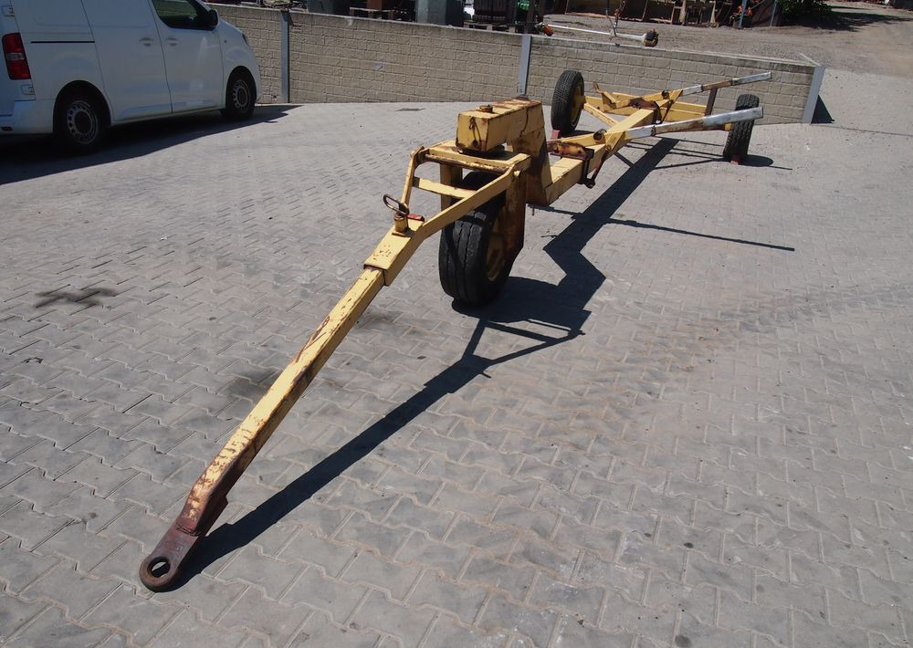 Wózek do kombajnu New Holland 3 kołowy Wózek pod heder do kombajnu - Vežimėlis pjaunamąjai: foto 2 Wózek do kombajnu New Holland 3 kołowy Wózek pod heder do kombajnu - Vežimėlis pjaunamąjai: foto 2