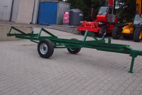 Wózek do kombajnu Sam 3,9-4,5m Wózek pod heder CLAAS - Vežimėlis pjaunamąjai: foto 3 Wózek do kombajnu Sam 3,9-4,5m Wózek pod heder CLAAS - Vežimėlis pjaunamąjai: foto 3