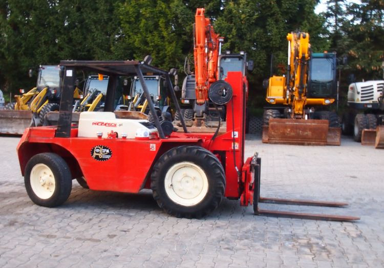 Wózek widłowy Manitou MC.20.HP 1992 - Dyzelinis krautuvas: foto 3 Wózek widłowy Manitou MC.20.HP 1992 - Dyzelinis krautuvas: foto 3