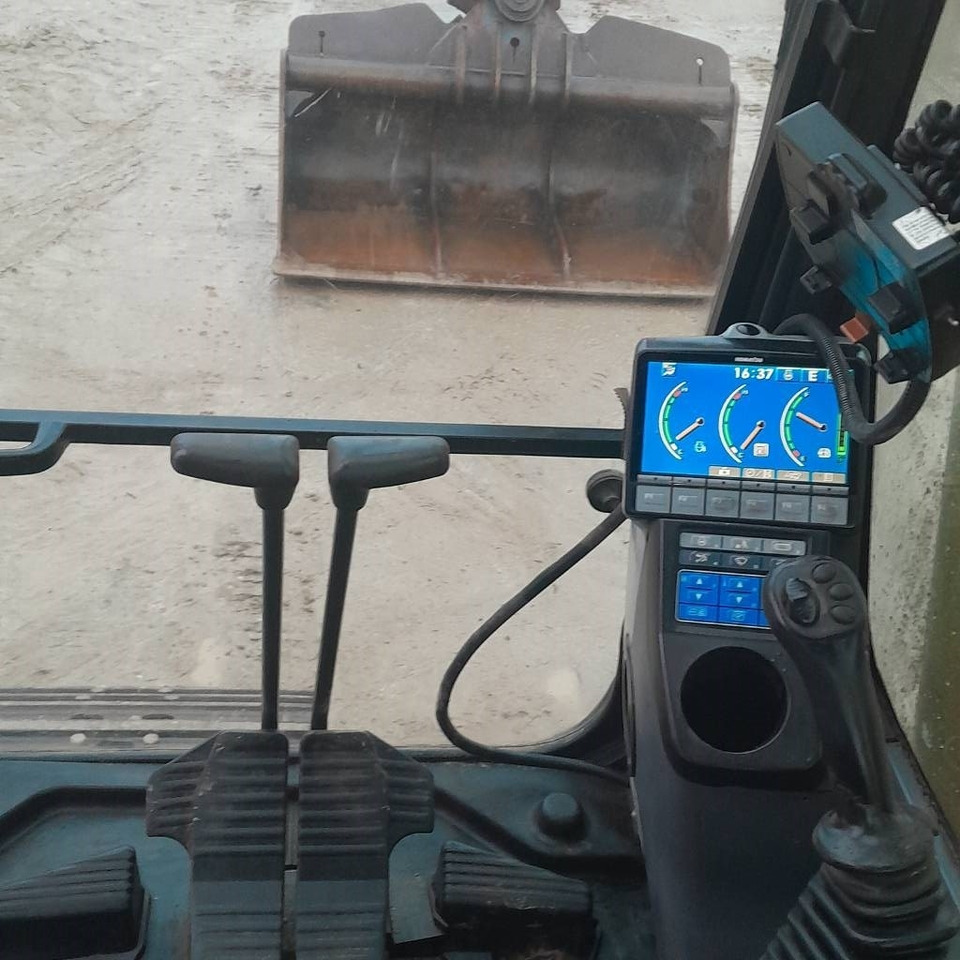 Vikšrinis ekskavatorius Komatsu PC 240 NLC-8K: foto 10