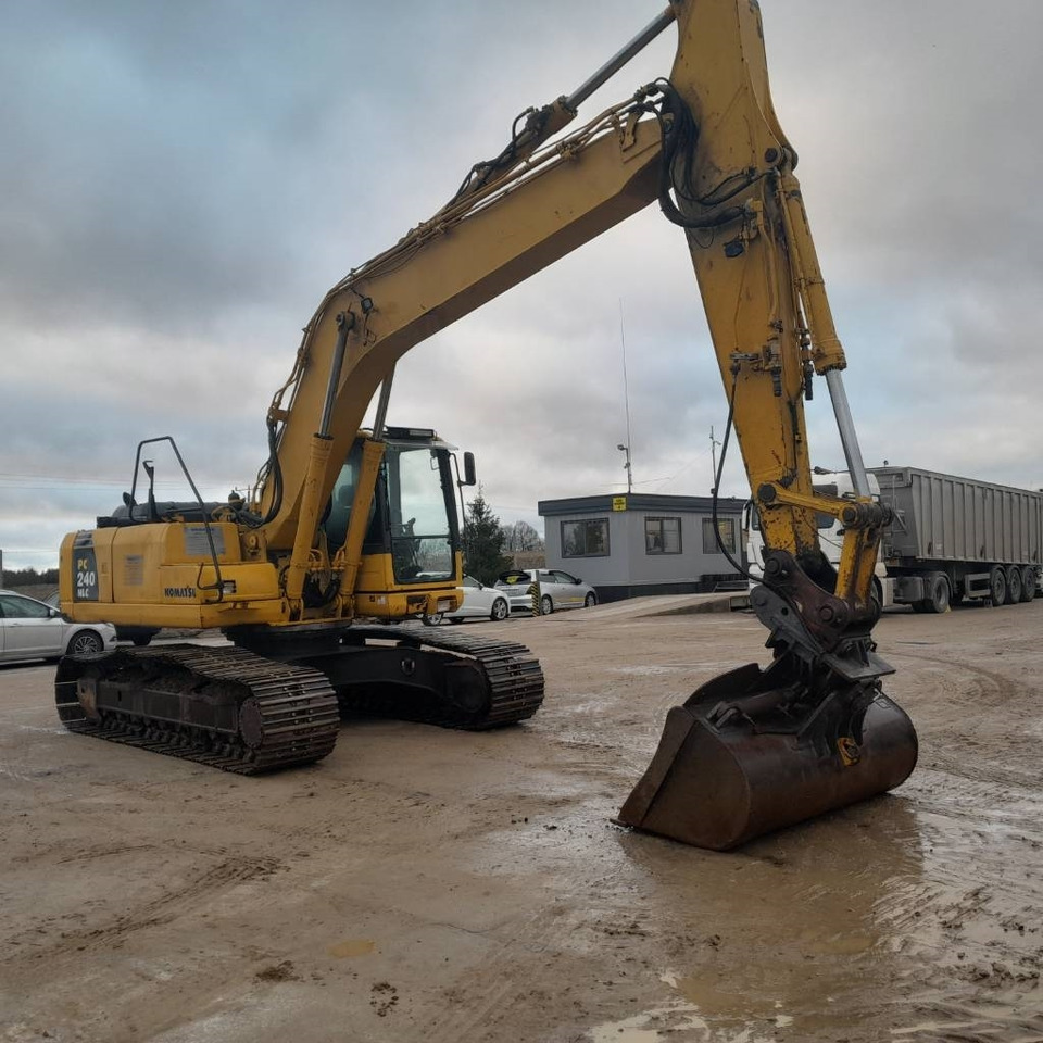 Komatsu PC 240 NLC-8K - Vikšrinis ekskavatorius: foto 4 Komatsu PC 240 NLC-8K - Vikšrinis ekskavatorius: foto 4