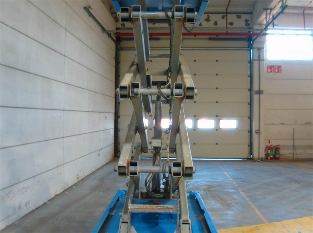 Žirklinis keltuvas Genie GS2646: foto 7