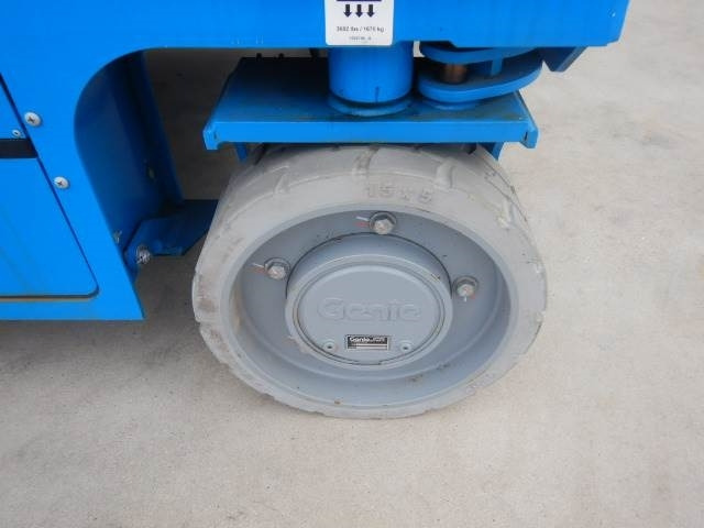 Žirklinis keltuvas Genie GS4655: foto 15
