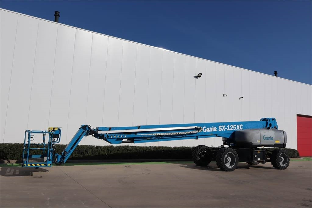 Genie SX125XC - Teleskopinis keltuvas: foto 2 Genie SX125XC - Teleskopinis keltuvas: foto 2