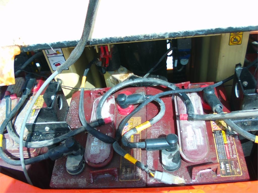 JLG Toucan 12E+ - Stiebinis keltuvas: foto 5 JLG Toucan 12E+ - Stiebinis keltuvas: foto 5