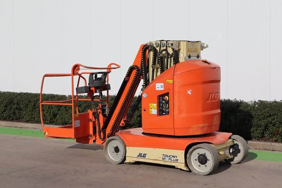 JLG Toucan 12E+ - Stiebinis keltuvas: foto 2 JLG Toucan 12E+ - Stiebinis keltuvas: foto 2