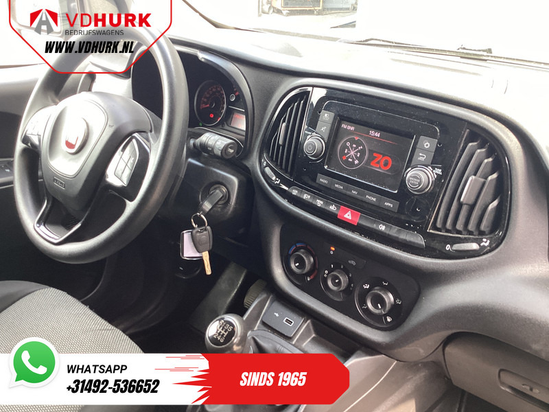 Fiat Dobló Cargo 1.6 MJ 105 pk 3Pers./ Airco/ Cruise/ Navi/ Trekhaak - Mažas furgonas: foto 3 Fiat Dobló Cargo 1.6 MJ 105 pk 3Pers./ Airco/ Cruise/ Navi/ Trekhaak - Mažas furgonas: foto 3