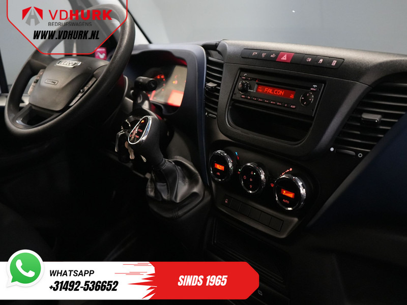 Iveco Daily 35C14D 2.3 140 pk Aut. ZF DC Dubbel Cabine 6 Pers./ Kipper/ Pick Up/ Open Laadbak/ Kieper/ 3.5t Trekverm./ Dubbel Lucht/ Gev.Sto - Bortinis automobilis, Komercinis automobilis su dviguba kabina: foto 3 Iveco Daily 35C14D 2.3 140 pk Aut. ZF DC Dubbel Cabine 6 Pers./ Kipper/ Pick Up/ Open Laadbak/ Kieper/ 3.5t Trekverm./ Dubbel Lucht/ Gev.Sto - Bortinis automobilis, Komercinis automobilis su dviguba kabina: foto 3