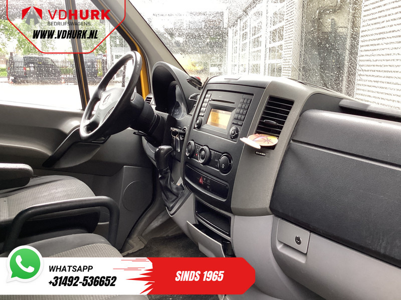 Mercedes-Benz Sprinter 316 2.2 CDI Aut. L2H2 EXPORT ONLY 3.5T Trekgewicht / Airco/ Cruise/ Trekhaak - Krovininis mikroautobusas: foto 3 Mercedes-Benz Sprinter 316 2.2 CDI Aut. L2H2 EXPORT ONLY 3.5T Trekgewicht / Airco/ Cruise/ Trekhaak - Krovininis mikroautobusas: foto 3