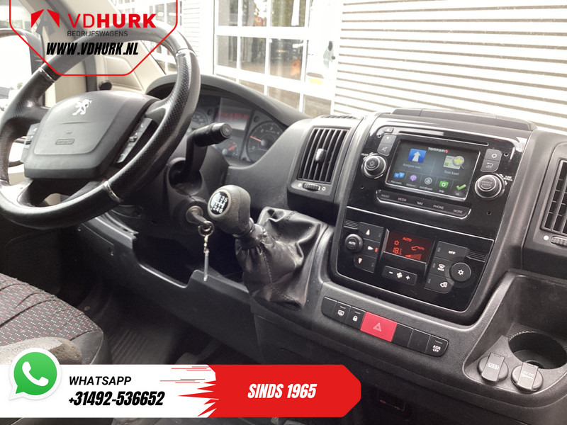 Peugeot Boxer 2.0 HDI 130 pk EXPORT Climate/ Cruise/ Gev. Stoel/ Navi/ PDC/ Trekhaak/ 2.5t Trekverm. - Mažas furgonas: foto 3 Peugeot Boxer 2.0 HDI 130 pk EXPORT Climate/ Cruise/ Gev. Stoel/ Navi/ PDC/ Trekhaak/ 2.5t Trekverm. - Mažas furgonas: foto 3
