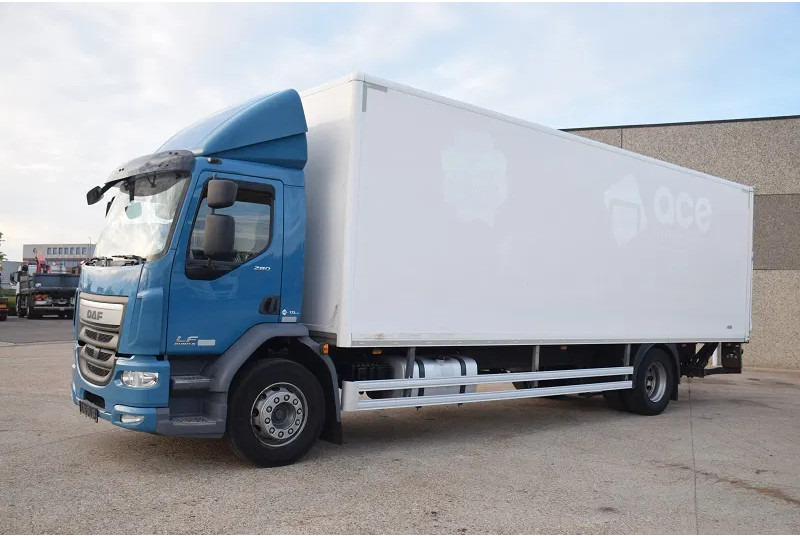 DAF LF 280 - Furgonas sunkvežimis: foto 3 DAF LF 280 - Furgonas sunkvežimis: foto 3