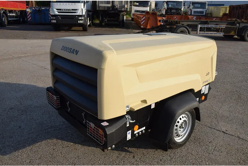 Doosan Doosan 77.55- stock id107 - Oro kompresorius: foto 4 Doosan Doosan 77.55- stock id107 - Oro kompresorius: foto 4
