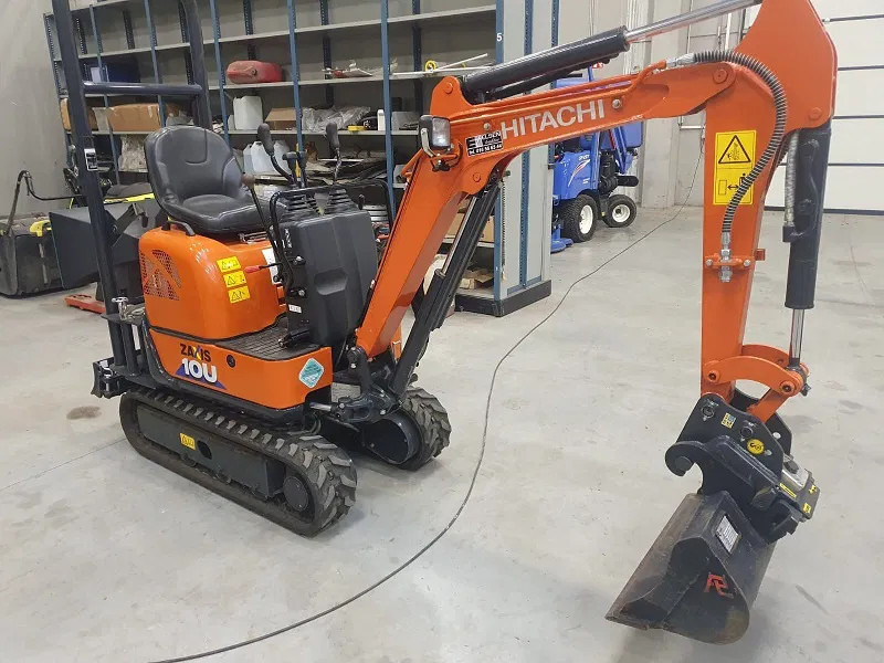 Hitachi ZX10U - 6 serie - 33 working hours - - Mini ekskavatorius: foto 1 Hitachi ZX10U - 6 serie - 33 working hours - - Mini ekskavatorius: foto 1