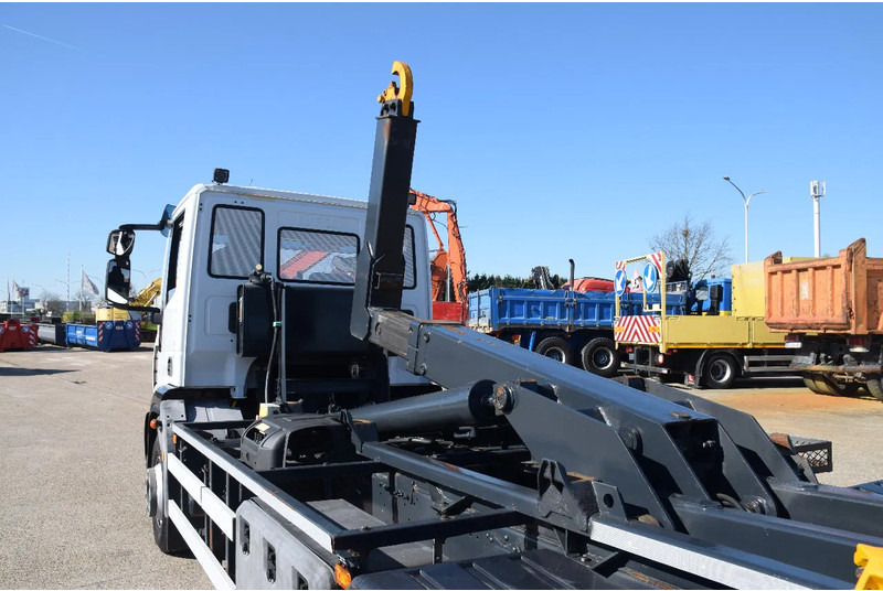 Hook-lift sunkvežimis Iveco Iveco Eurocargo 160E25: foto 8