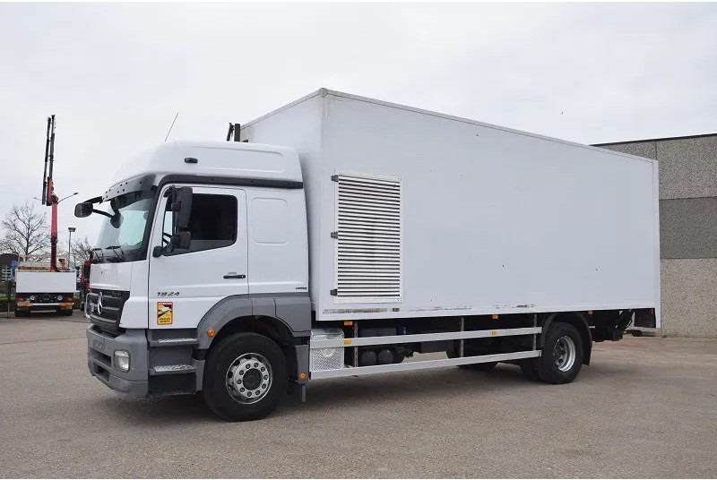 Mercedes-Benz Axor 1824 - Furgonas sunkvežimis: foto 3 Mercedes-Benz Axor 1824 - Furgonas sunkvežimis: foto 3