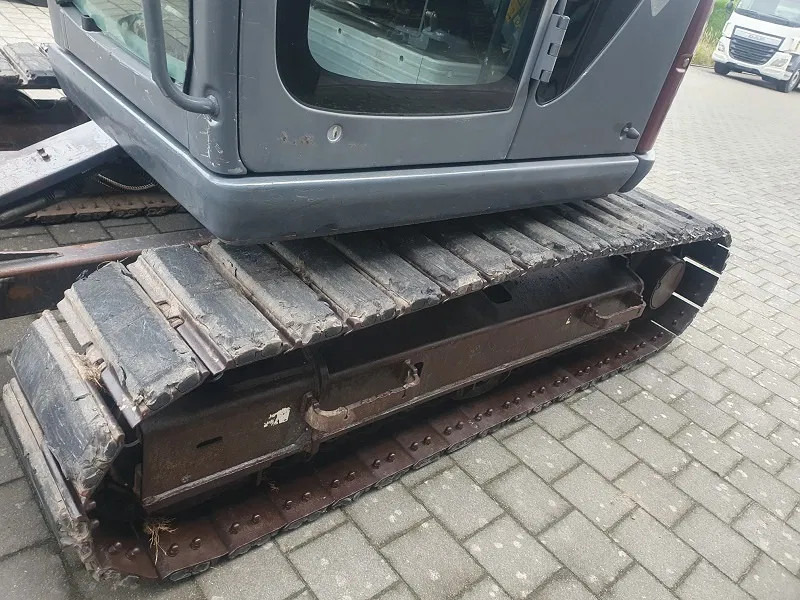 New Holland Kobelco E70 - 8 TON - Mini ekskavatorius: foto 3 New Holland Kobelco E70 - 8 TON - Mini ekskavatorius: foto 3