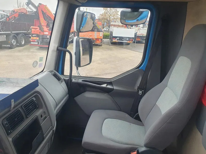 Renault DCi 220 - Sunkvežimis su kranu: foto 5 Renault DCi 220 - Sunkvežimis su kranu: foto 5