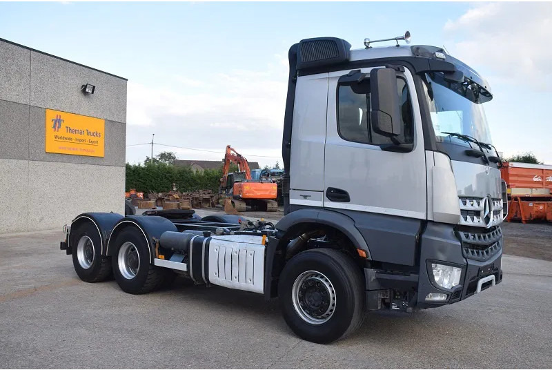 Mercedes-Benz Arocs 3345 - Vilkikas: foto 5 Mercedes-Benz Arocs 3345 - Vilkikas: foto 5