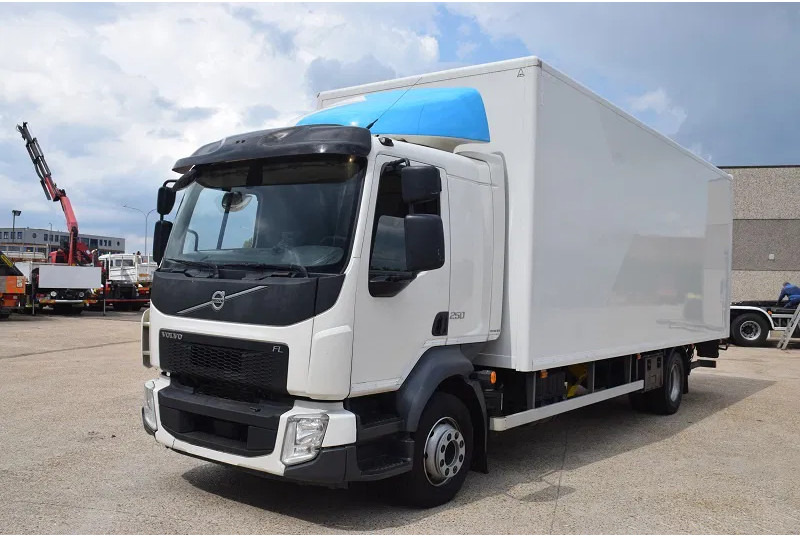 Volvo FL 250 - Furgonas sunkvežimis: foto 2 Volvo FL 250 - Furgonas sunkvežimis: foto 2