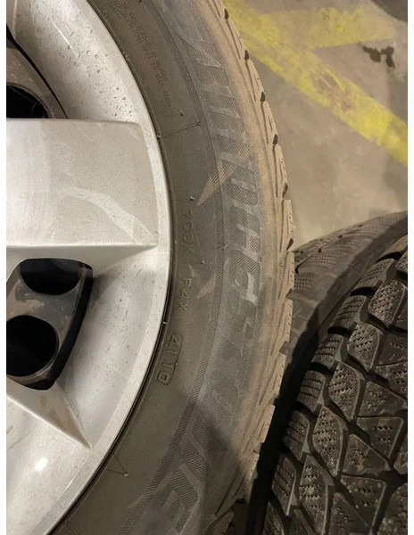 Bridgestone *Mercedes deksels met banden*205/55R16 - Padangos ir ratlankiai - Lengvasis automobilis: foto 3 Bridgestone *Mercedes deksels met banden*205/55R16 - Padangos ir ratlankiai - Lengvasis automobilis: foto 3